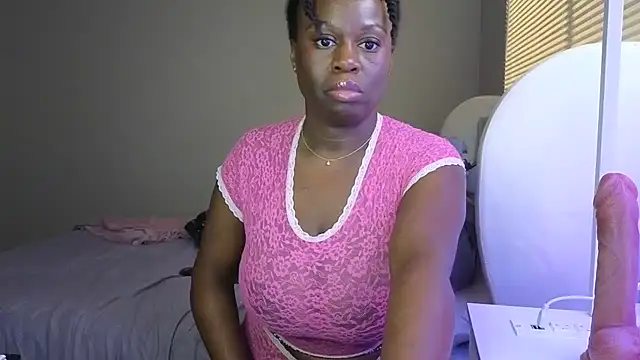 ladiosa selene online show from 11-19-25, 04:23