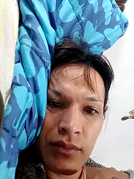 Snapshot of PaulinaLondra2 chatting on 12-16-25, 02:16 PaulinaLondra2 online show from 12-16-25, 02:16