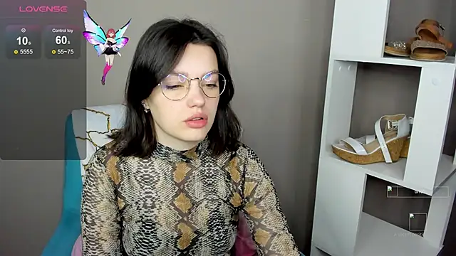 Karina Kellyy online show from 11-17-25, 02:28