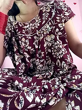Snapshot of Saniya76 chatting on 05-14-26, 05:03 Saniya76 online show from 05-14-26, 05:03