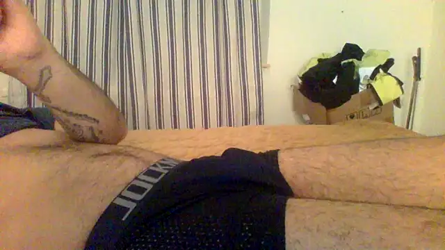 Snapshot of Camiin20 chatting on 02-13-26, 08:05 Camiin20 online show from 02-13-26, 08:05