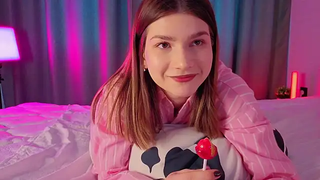 Snapshot of WilmaJohnson chatting on 02-16-26, 07:26 WilmaJohnson online show from 02-16-26, 07:26