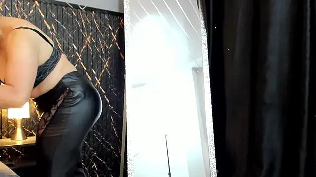 clara heat online show from 04-24-26, 06:43