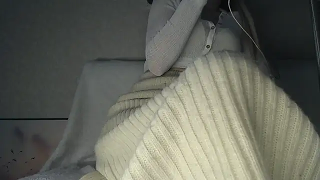 Snapshot of charm__me chatting on 02-16-26, 10:06 charm me online show from 02-16-26, 10:06