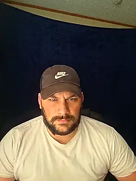 Snapshot of SmokinNstrokin chatting on 11-04-25, 01:54 SmokinNstrokin online show from 11-04-25, 01:54