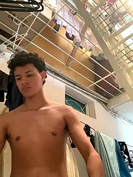 santicastroles online show from 11-08-25, 05:56