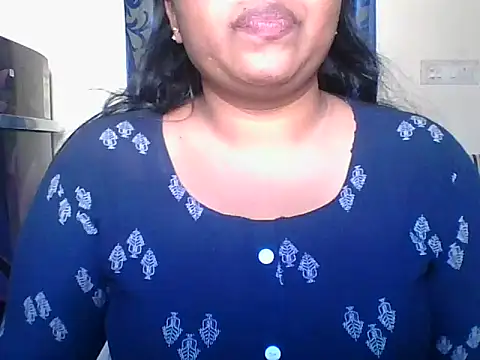 Snapshot of Mathi_cam chatting on 01-14-26, 05:13 Mathi cam online show from 01-14-26, 05:13