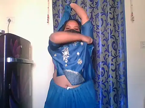 Snapshot of Mathi_cam chatting on 02-13-26, 04:41 Mathi cam online show from 02-13-26, 04:41