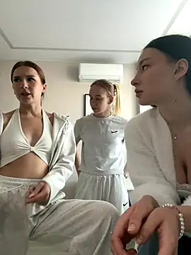 MelissaPinkiss online show from 11-21-25, 11:42