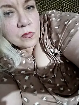 IZOLDA99 online show from 11-03-25, 06:20