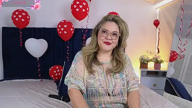 Snapshot of NatashaBlade_ chatting on 02-26-26, 12:15 NatashaBlade online show from 02-26-26, 12:15