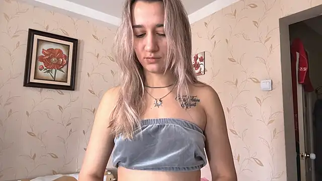 Auroragin online show from 11-04-25, 09:30