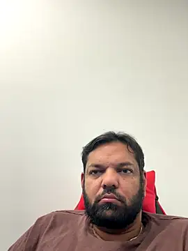 gino32582 online show from 11-04-25, 07:24