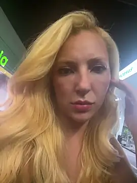 Snapshot of melisboa chatting on 02-11-26, 03:44 melisboa online show from 02-11-26, 03:44