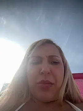Snapshot of melisboa chatting on 05-17-26, 05:09 melisboa online show from 05-17-26, 05:09