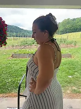 thickfarmtwat online show from 06-09-26, 03:45