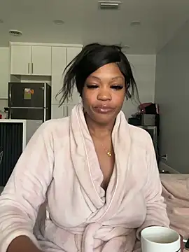 Snapshot of PrincessDreamm chatting on 03-07-26, 04:37 PrincessDreamm online show from 03-07-26, 04:37