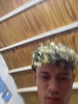 Snapshot of meliodas_23cm chatting on 12-21-25, 05:03 meliodas 23cm online show from 12-21-25, 05:03