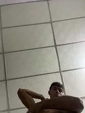 Snapshot of meliodas_23cm chatting on 03-06-26, 03:47 meliodas 23cm online show from 03-06-26, 03:47