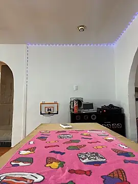 Snapshot of meliodas_23cm chatting on 03-28-26, 06:51 meliodas 23cm online show from 03-28-26, 06:51