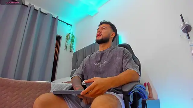 noah corvelle online show from 02-03-26, 01:04