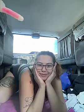 FreakyDreama online show from 02-17-26, 03:29