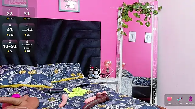 missfoster online show from 11-28-25, 02:58