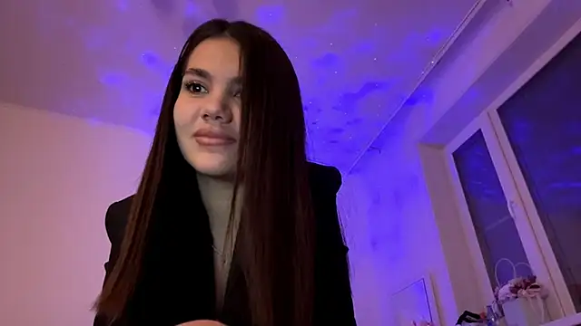 Snapshot of Priscillla_Cute chatting on 11-08-25, 02:28 Priscillla Cute online show from 11-08-25, 02:28