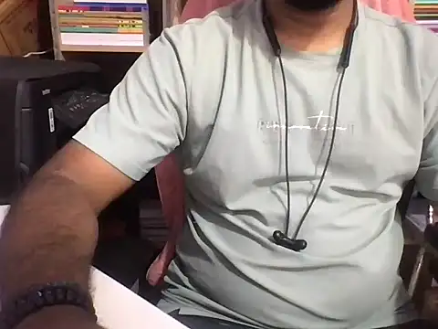 KingCobra 07 online show from 05-28-26, 02:53