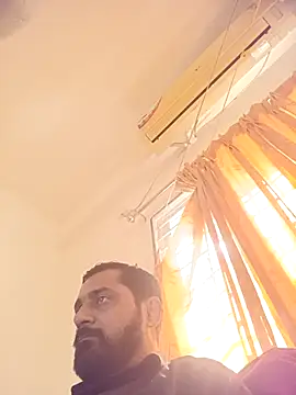 Snapshot of RubyEntity chatting on 11-08-25, 05:29 RubyEntity online show from 11-08-25, 05:29