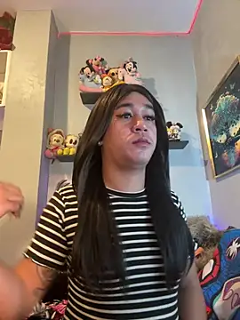 Snapshot of desirable_miya chatting on 02-21-26, 01:28 desirable miya online show from 02-21-26, 01:28