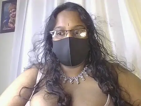 hootypriya online show from 07-01-26, 04:18
