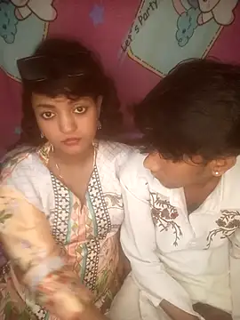 Snapshot of Freakingromance chatting on 02-05-26, 07:51 Freakingromance online show from 02-05-26, 07:51