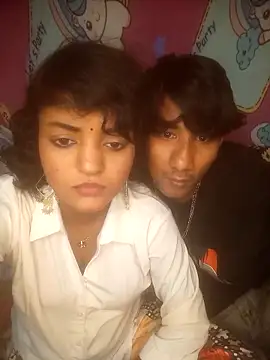 Snapshot of Freakingromance chatting on 02-13-26, 07:32 Freakingromance online show from 02-13-26, 07:32