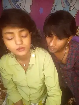 Snapshot of Freakingromance chatting on 02-15-26, 07:54 Freakingromance online show from 02-15-26, 07:54