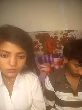 Snapshot of Freakingromance chatting on 03-05-26, 06:59 Freakingromance online show from 03-05-26, 06:59