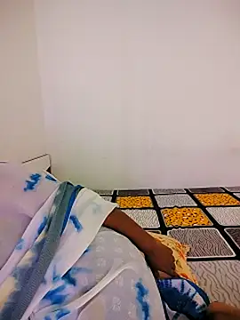 LoveLy-Soneya online show from 07-18-26, 05:44