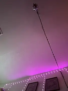 Snapshot of Redriddinghood8 chatting on 11-15-25, 12:02 Redriddinghood8 online show from 11-15-25, 12:02