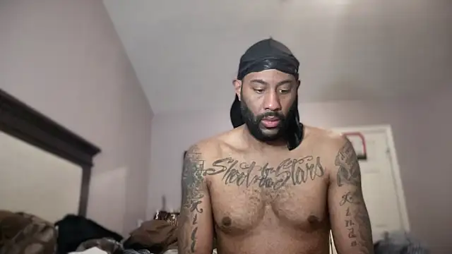 Snapshot of tallhandsome7ft chatting on 12-03-25, 06:06 tallhandsome7ft online show from 12-03-25, 06:06