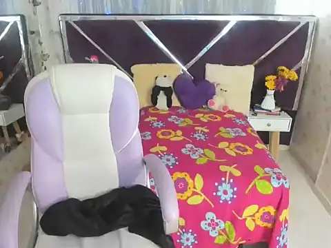 Santy bigcock 01 online show from 11-10-25, 03:22