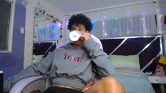 Santy bigcock 01 online show from 03-31-26, 12:49