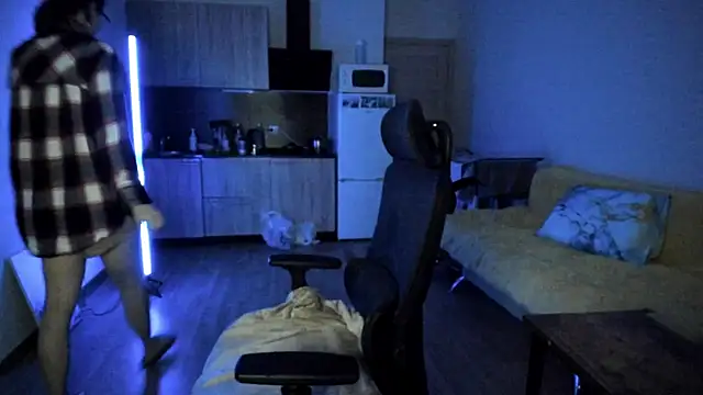 Whisper Baby online show from 11-10-25, 02:05