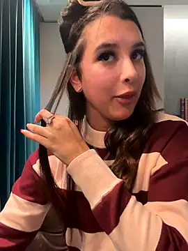 Snapshot of ella_rosex chatting on 11-15-25, 04:25 ella rosex online show from 11-15-25, 04:25