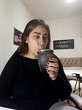 Snapshot of nahiarabiel33 chatting on 07-03-26, 05:19 nahiarabiel33 online show from 07-03-26, 05:19