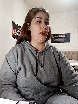 Snapshot of nahiarabiel33 chatting on 07-22-26, 06:11 nahiarabiel33 online show from 07-22-26, 06:11