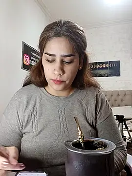 Snapshot of nahiarabiel33 chatting on 07-31-26, 03:44 nahiarabiel33 online show from 07-31-26, 03:44