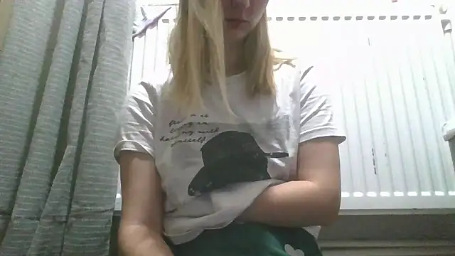 Snapshot of dirty_sasha00 chatting on 01-11-26, 03:55 dirty sasha00 online show from 01-11-26, 03:55