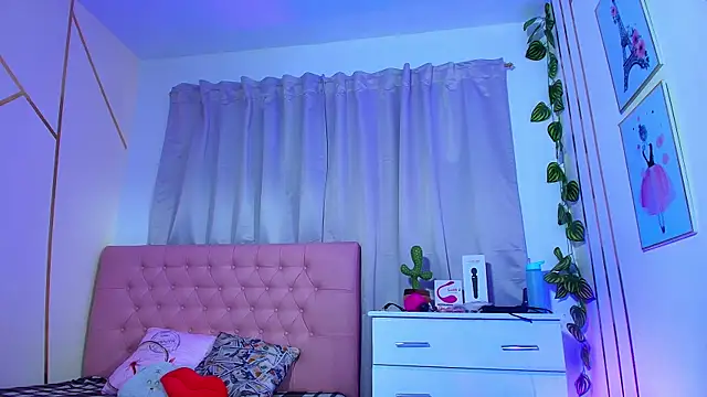 Lulu swarts online show from 04-20-26, 02:14