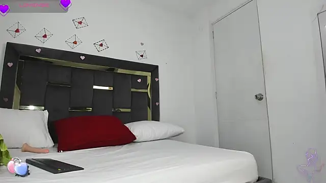 CatleyaSmith online show from 02-27-26, 01:44