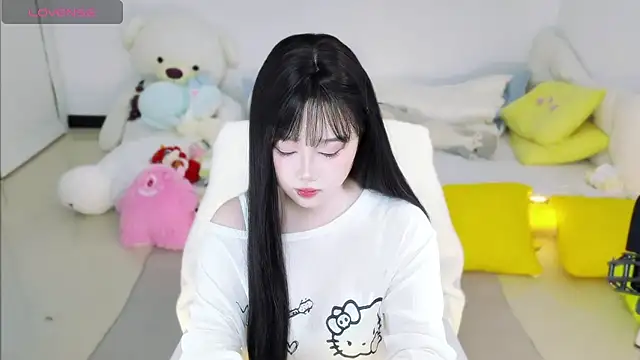 Snapshot of Nina37 chatting on 01-19-26, 08:51 Nina37 online show from 01-19-26, 08:51